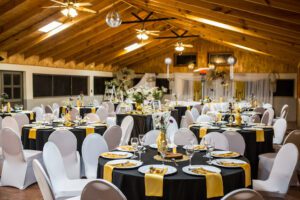 Salón de eventos decorado para boda - Centro Capitán Los Ángeles Chile